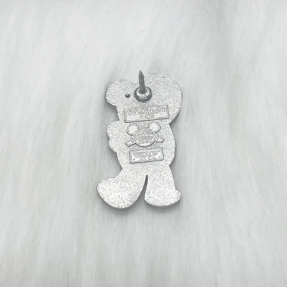 🔮 5/$25‎ Disney Bear Thinking Pin